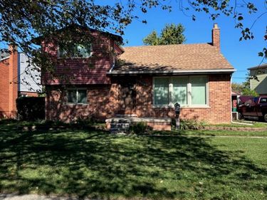 32510 Maplewood Street, Garden, Mi 48135