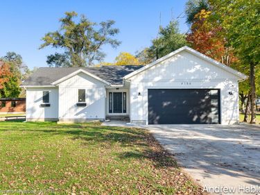 4156 Ivanrest Avenue SW, Grandville, Mi 49418