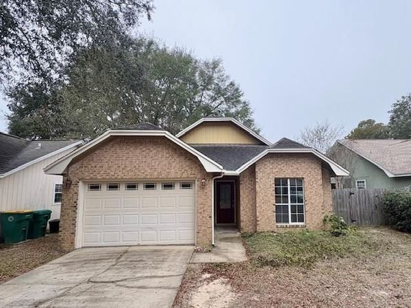 193 Wright Circle, Niceville, FL 32578
