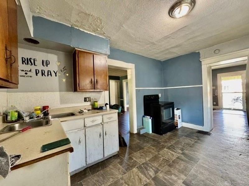 305 E Northern Avenue, Springfield, OH 45503 Photo 21