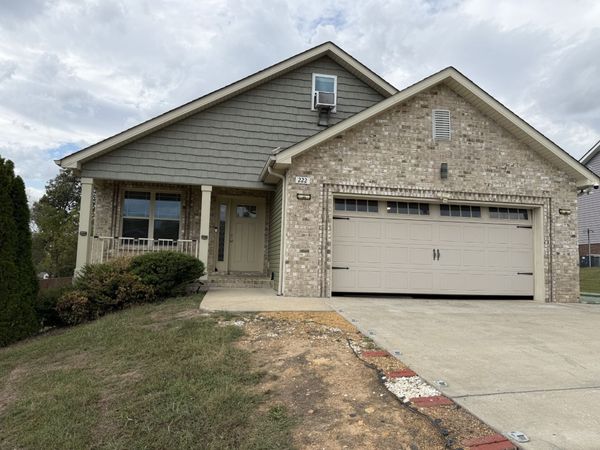 222 Hillview Way , Springfield, TN 37172