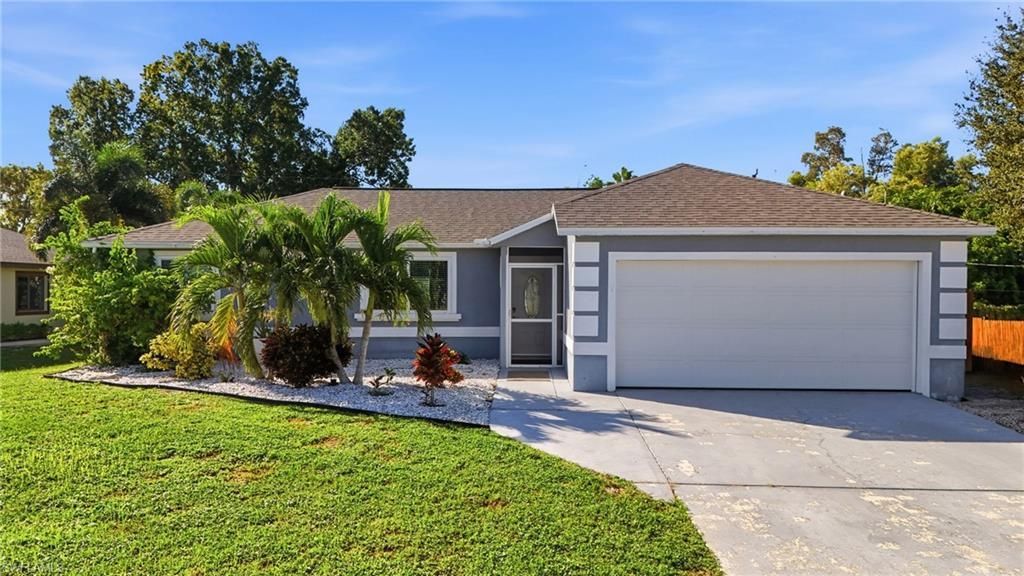 8470 Butternut Rd, Fort Myers, FL 33967 Main Photo