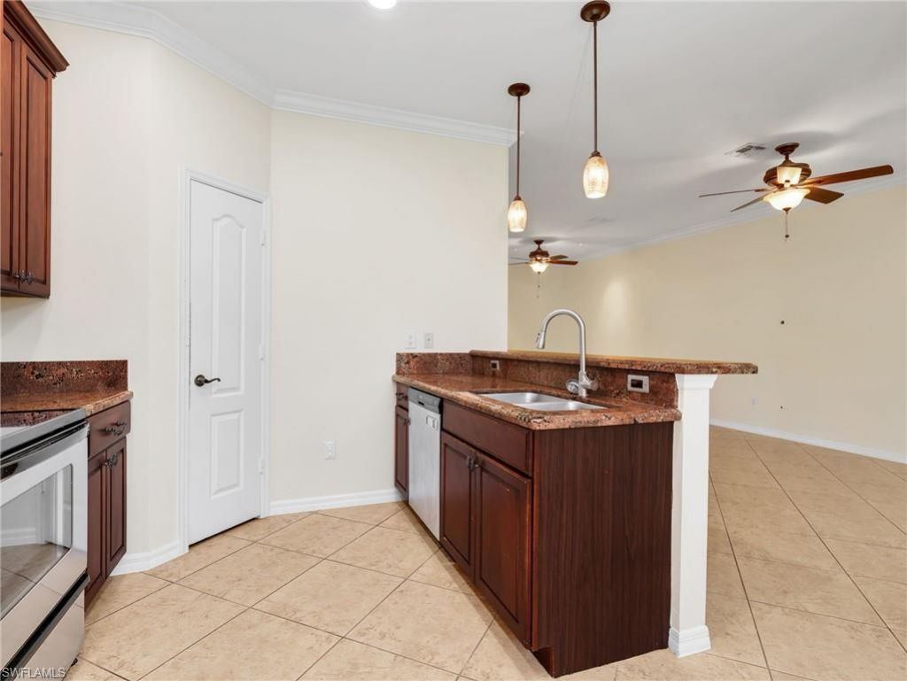 10101 Tin Maple Dr , Unit 122, Estero, FL 33928 Photo