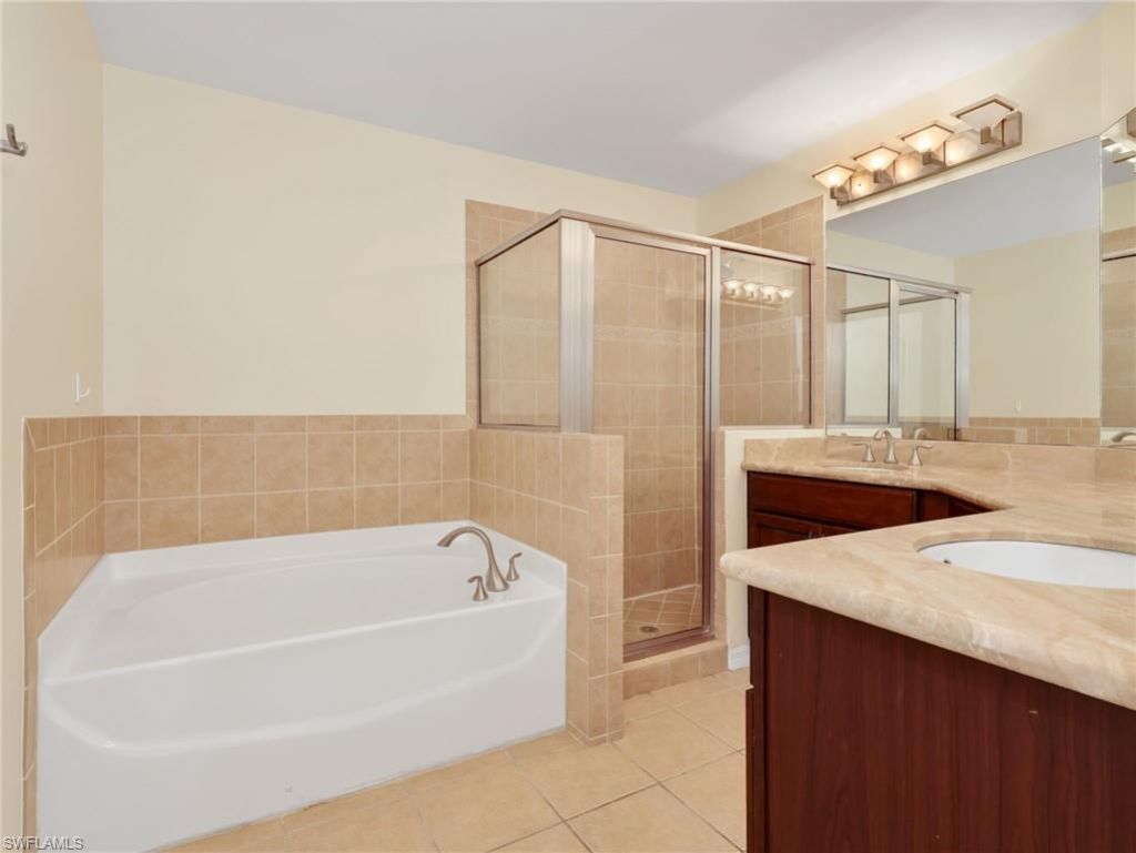 10101 Tin Maple Dr , Unit 122, Estero, FL 33928 Photo