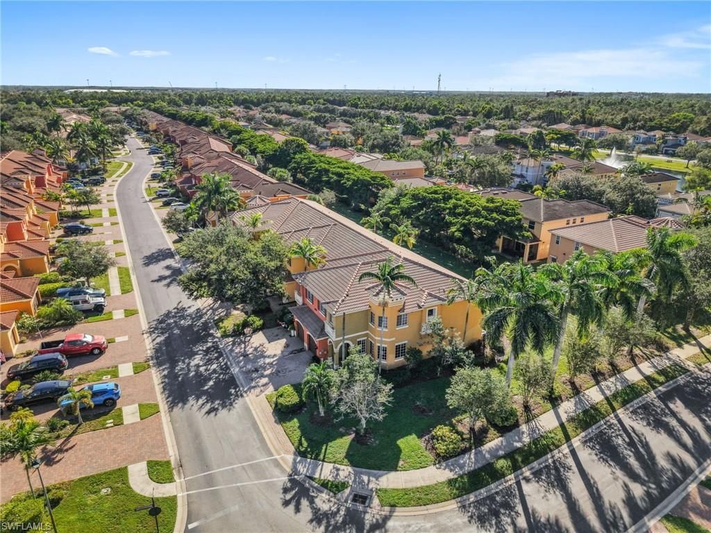 10101 Tin Maple Dr , Unit 122, Estero, FL 33928 Photo