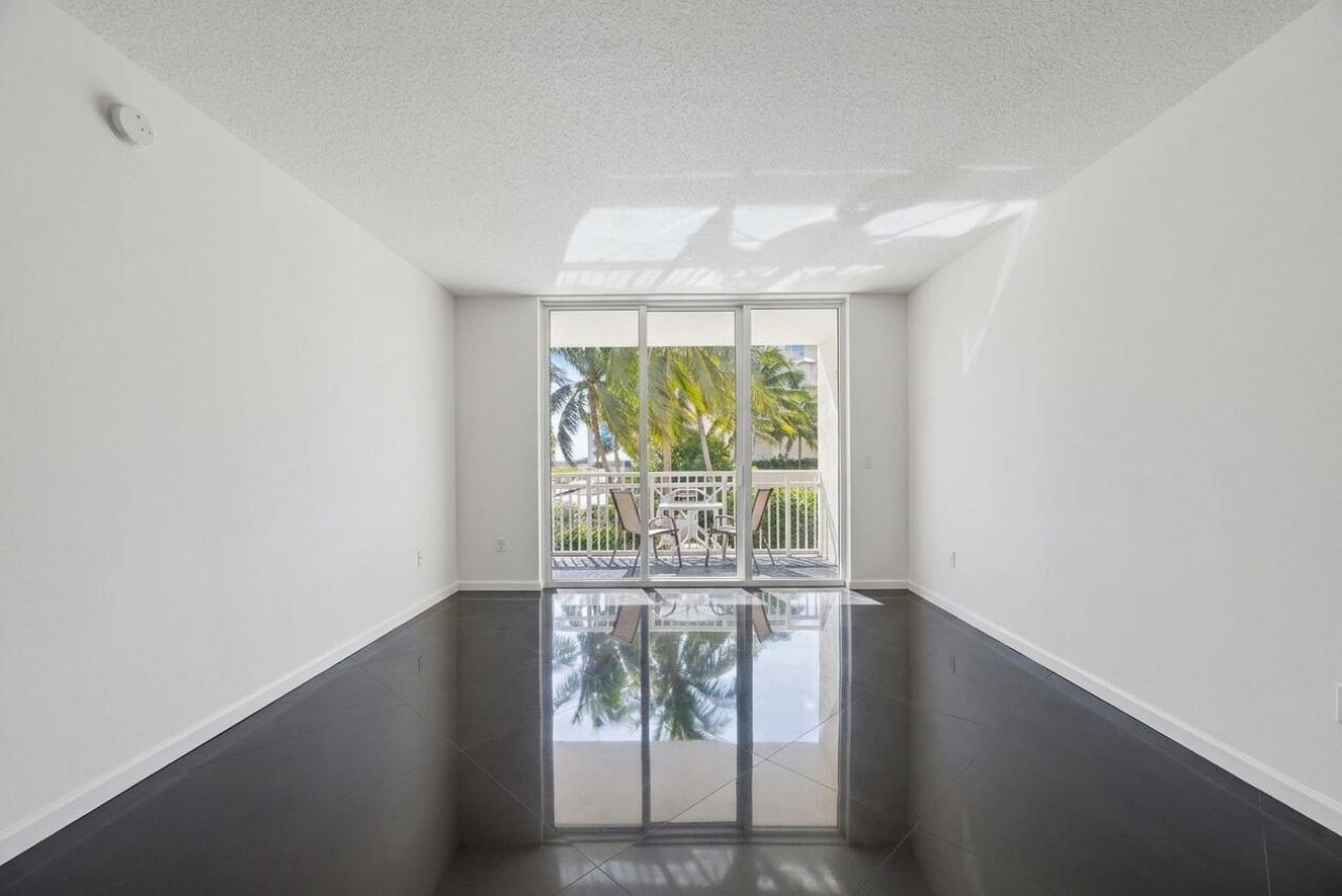 450 N Federal Highway, Unit 610, Boynton Beach, FL 33435 Photo