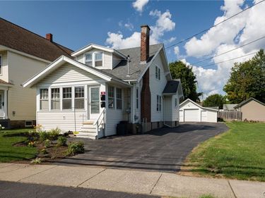 70 Riverside Drive , Utica, NY 13502