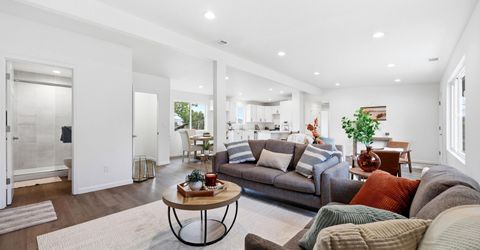 8625 Aquifer Way, Reno, NV 89506 Photo