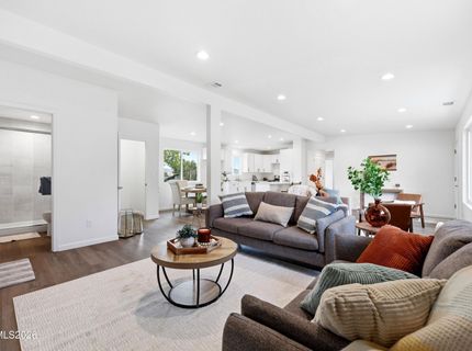 8625 Aquifer Way, Reno, NV 89506 Photo