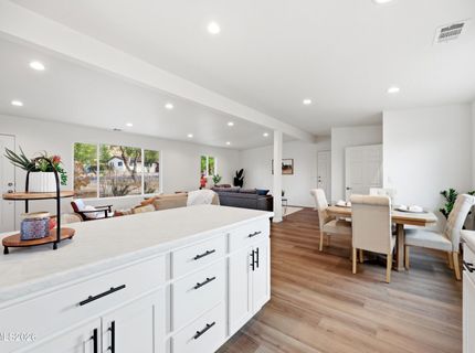 8625 Aquifer Way, Reno, NV 89506 Photo