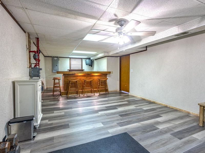 725 E Center Street, Bellevue, OH 44811 Photo 19