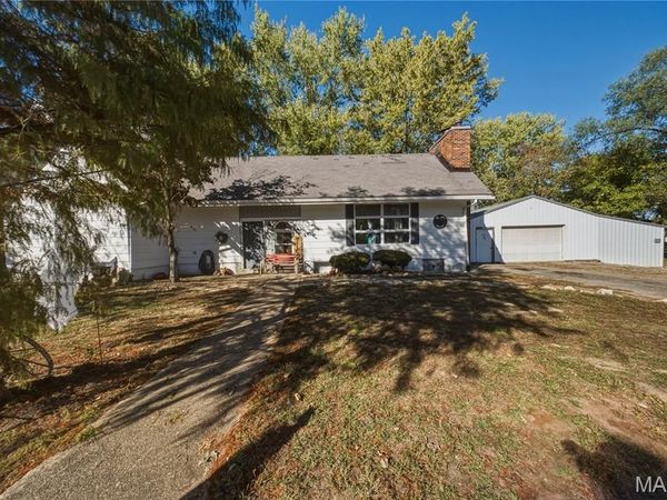 402 W Roosevelt Street , Salem, MO 65560