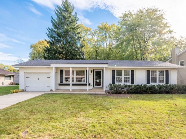 1315 Carlisle Avenue, Elk Grove Village, IL 60007