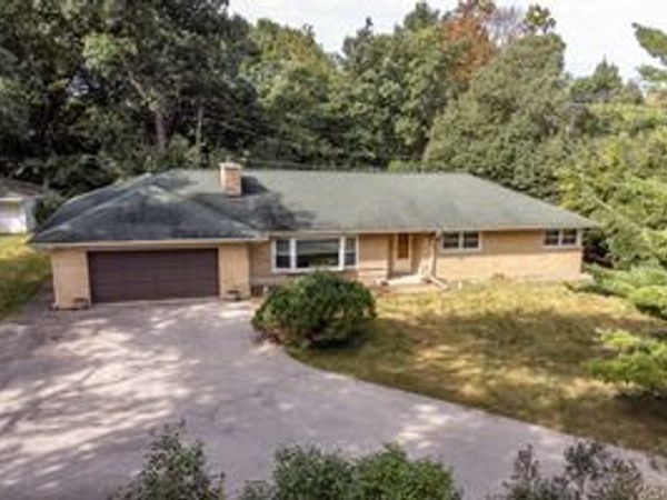 141 county line Road , Barrington, IL 60010