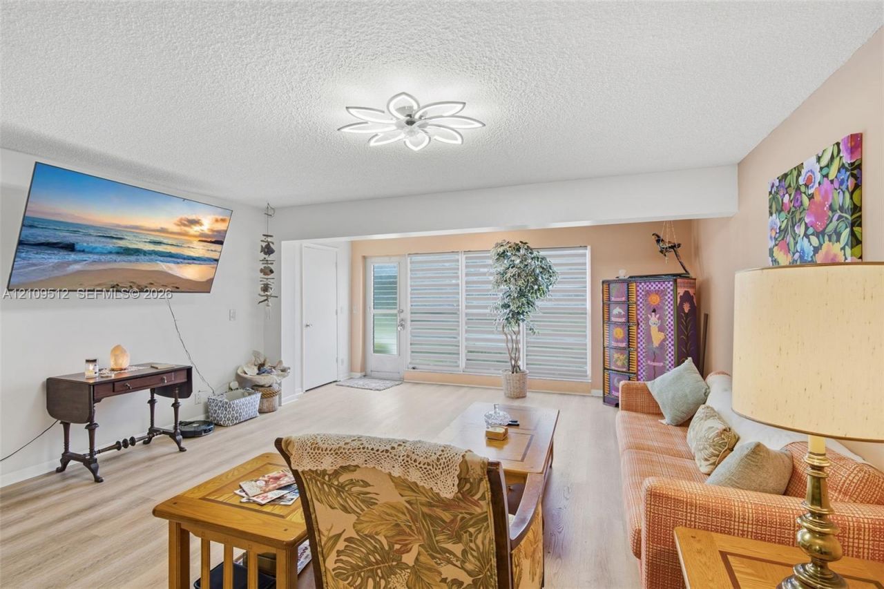 1541 NW 18th Ave , Unit 101, Delray Beach, FL 33445 Photo