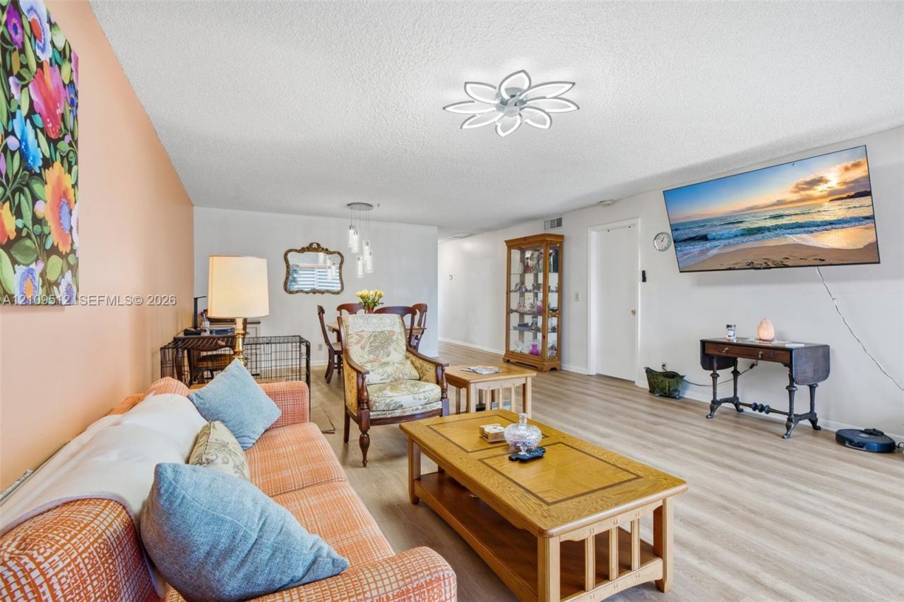 1541 NW 18th Ave , Unit 101, Delray Beach, FL 33445 Photo