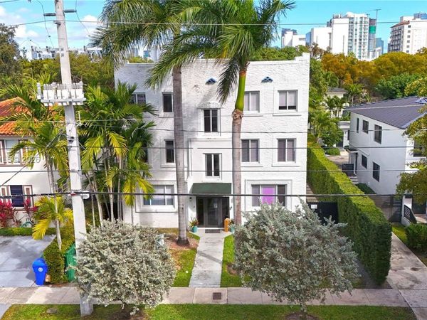 333 SW 30th Rd , Miami, FL 33129