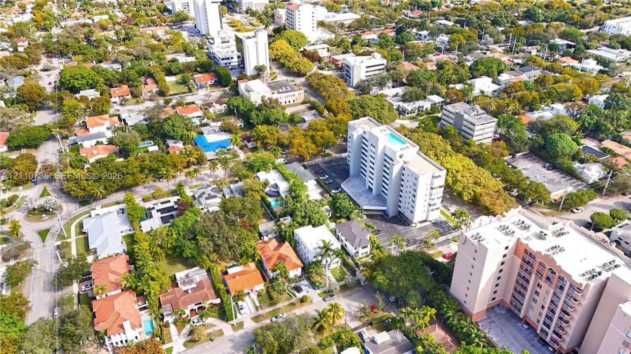 333 SW 30th Rd , Miami, FL 33129 Photo