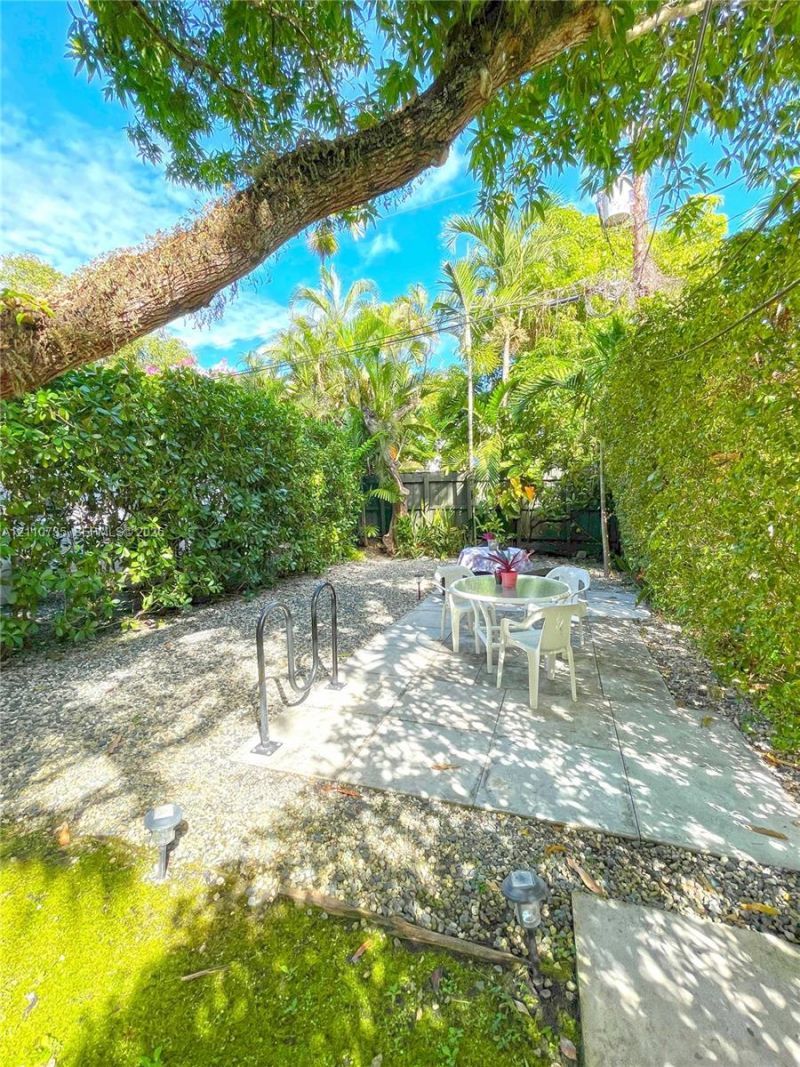 333 SW 30th Rd , Miami, FL 33129 Photo