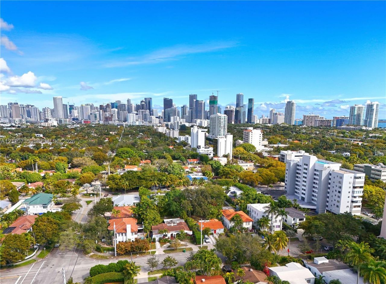 333 SW 30th Rd , Miami, FL 33129 Photo