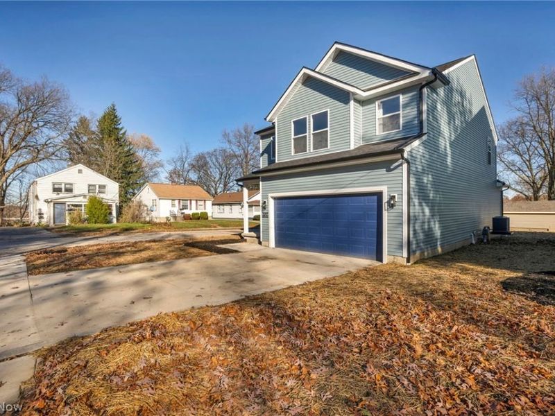 5197 milo Avenue, Maple Heights, OH 44137 Photo 2