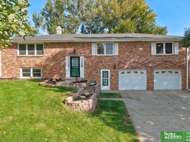 2023 N 104 Circle, Omaha, NE 68134