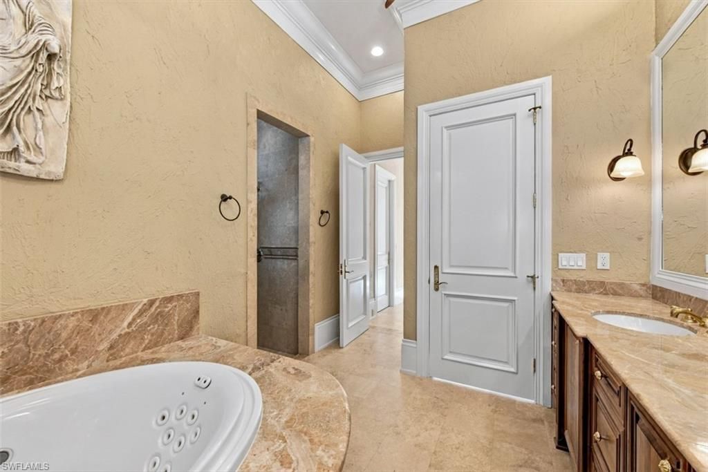 4660 Via Roma, Estero, FL 34134 Photo