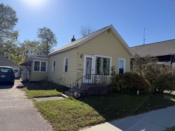 1133 GARFIELD AVENUE, Marinette, WI 54143