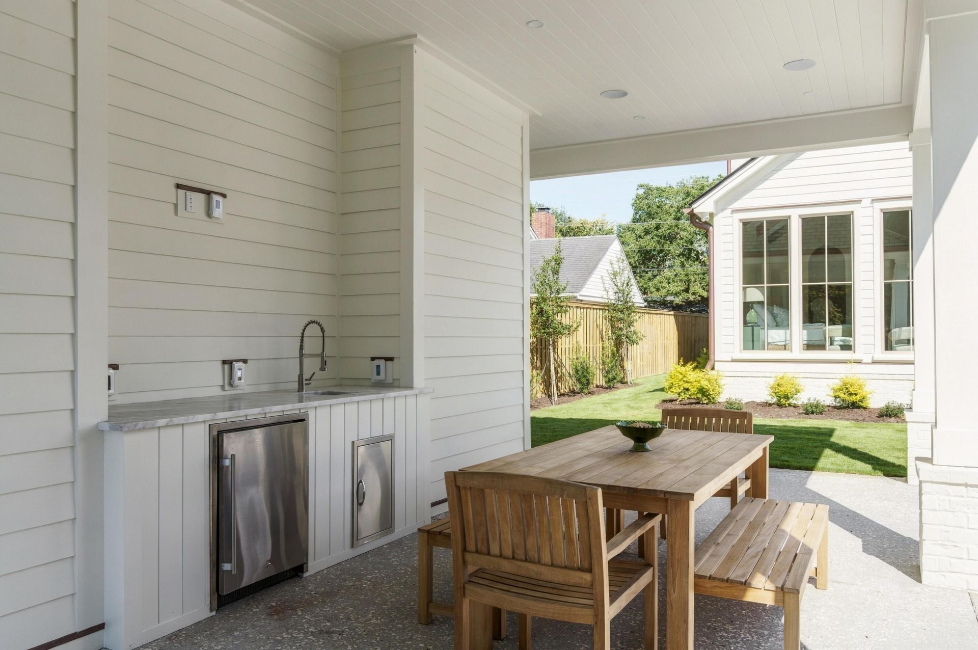 1447 Simmons Street Photo 77