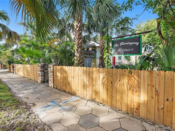 712 7TH STREET N, ST PETERSBURG, FL 33701