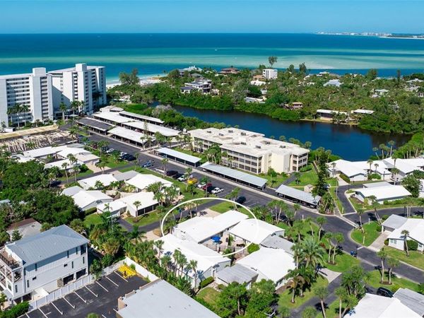 120 WHISPERING SANDS DRIVE , Unit V20, SARASOTA, FL 34242