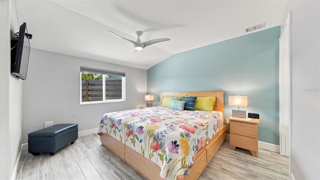 120 Whispering Sands Drive , Unit V20, Sarasota, FL 34242 Photo