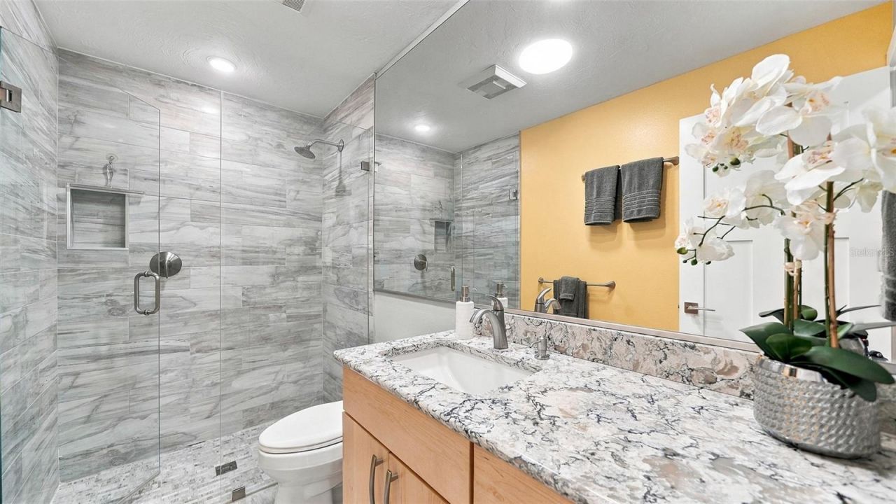 120 Whispering Sands Drive , Unit V20, Sarasota, FL 34242 Photo