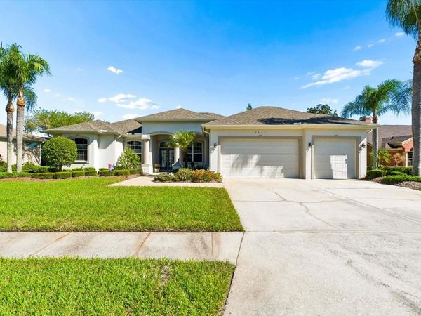 9921 LAUREL VALLEY AVENUE CIRCLE, BRADENTON, FL 34202