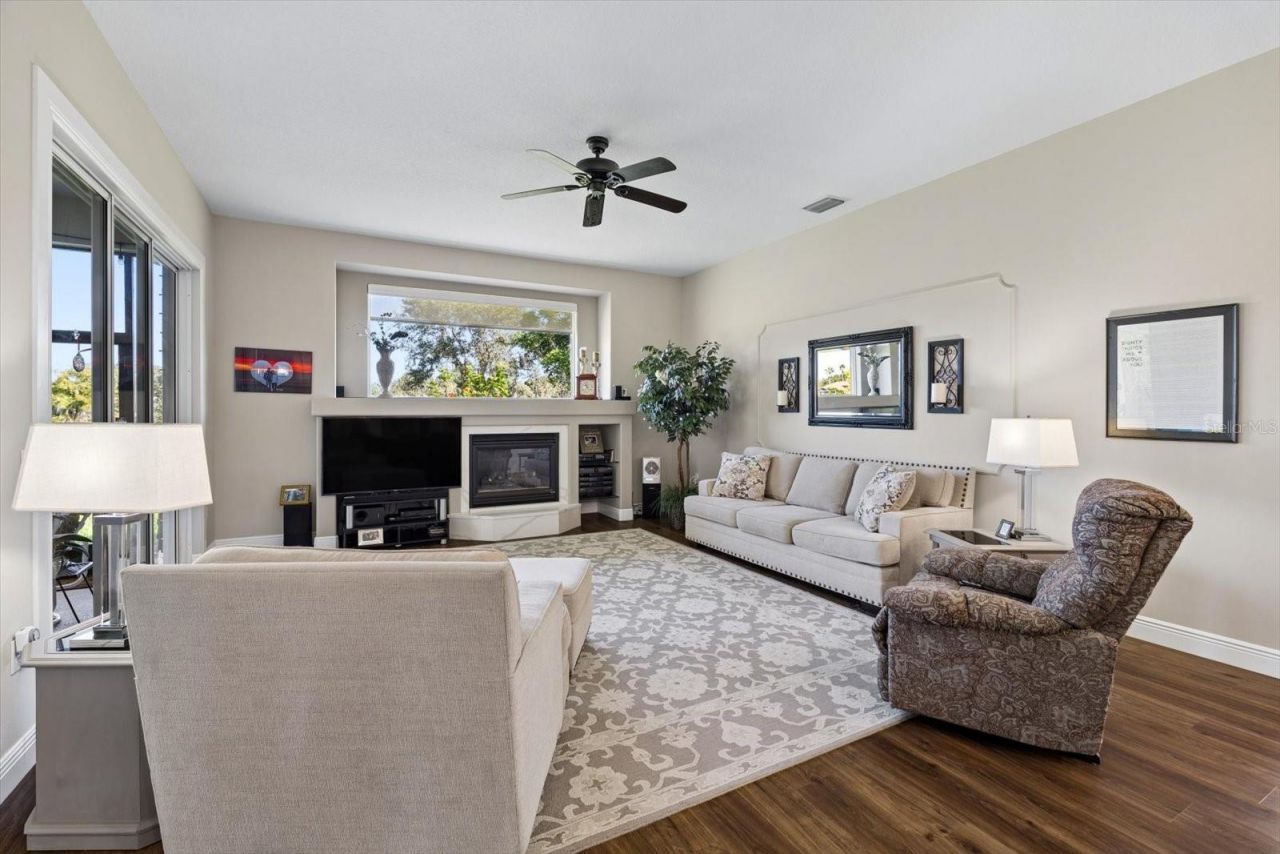 9921 Laurel Valley Avenue Circle, Bradenton, FL 34202 Photo