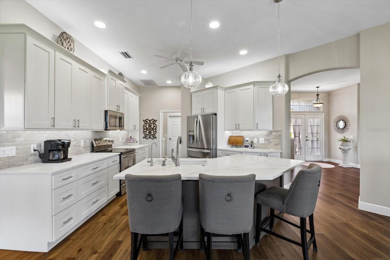 9921 Laurel Valley Avenue Circle, Bradenton, FL 34202 Photo