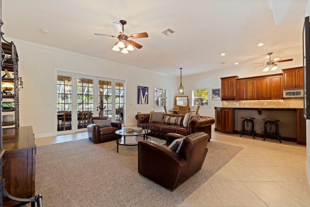 647 Santa Maria Drive, Tierra Verde, FL 33715 Photo