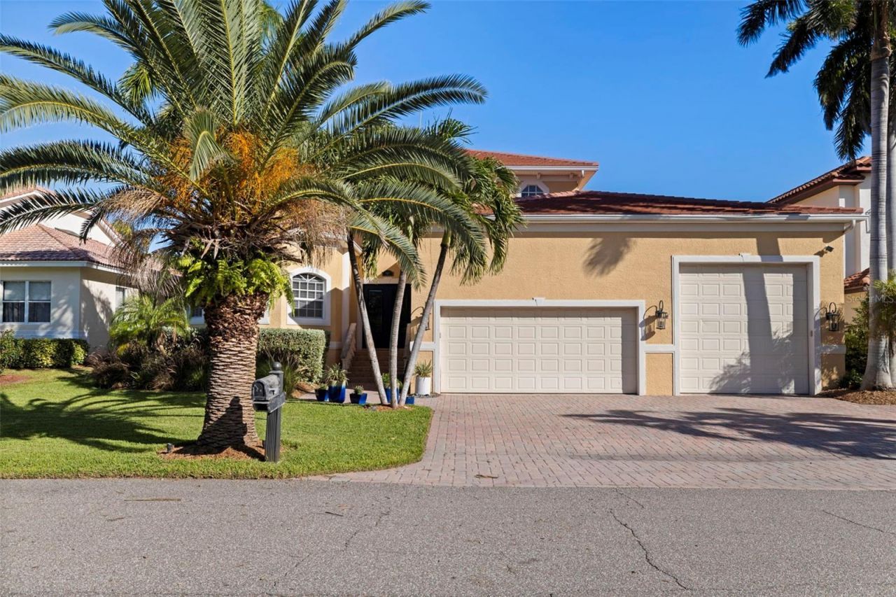 647 Santa Maria Drive, Tierra Verde, FL 33715 Photo