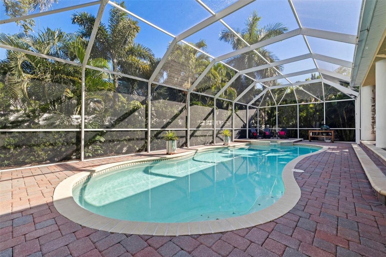 647 Santa Maria Drive, Tierra Verde, FL 33715 Photo
