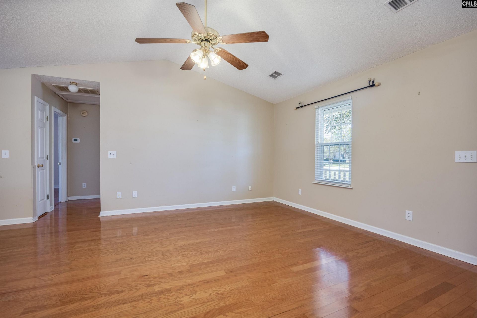 26 Brentwood Drive Photo 14