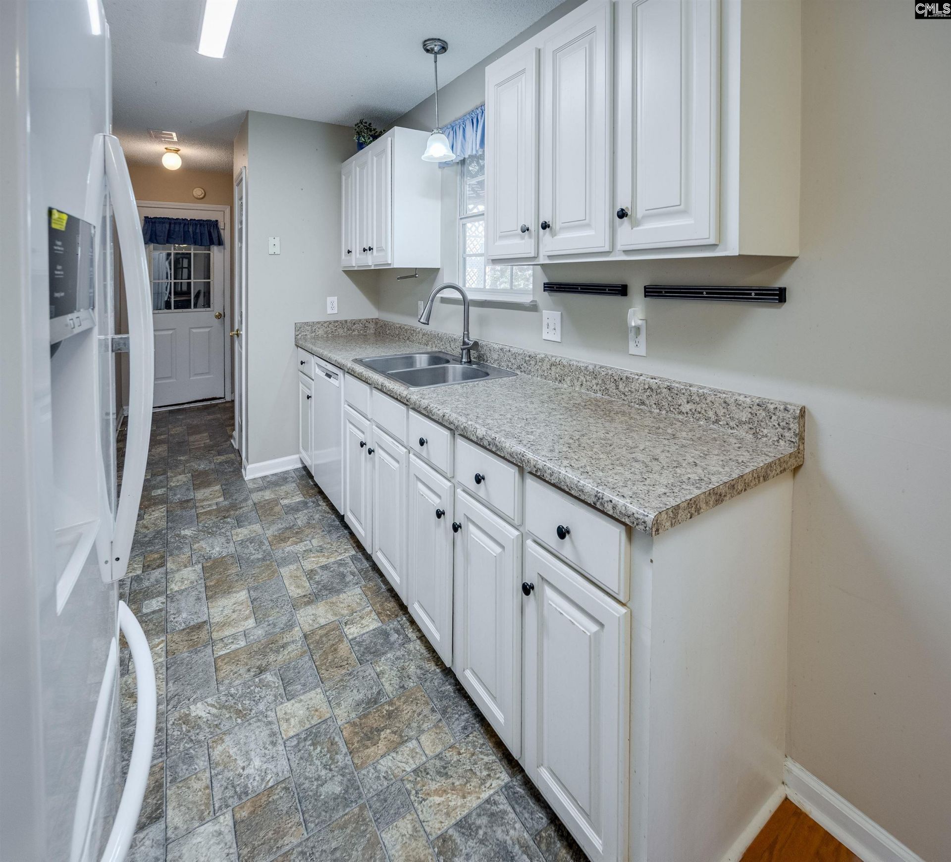 26 Brentwood Drive Photo 7