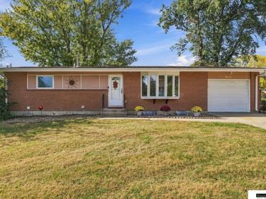 401 W Broadview Drive, Lincoln, NE 68505