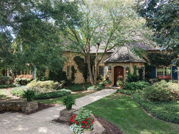 7707 Given Road, Indian Hill, OH 45243
