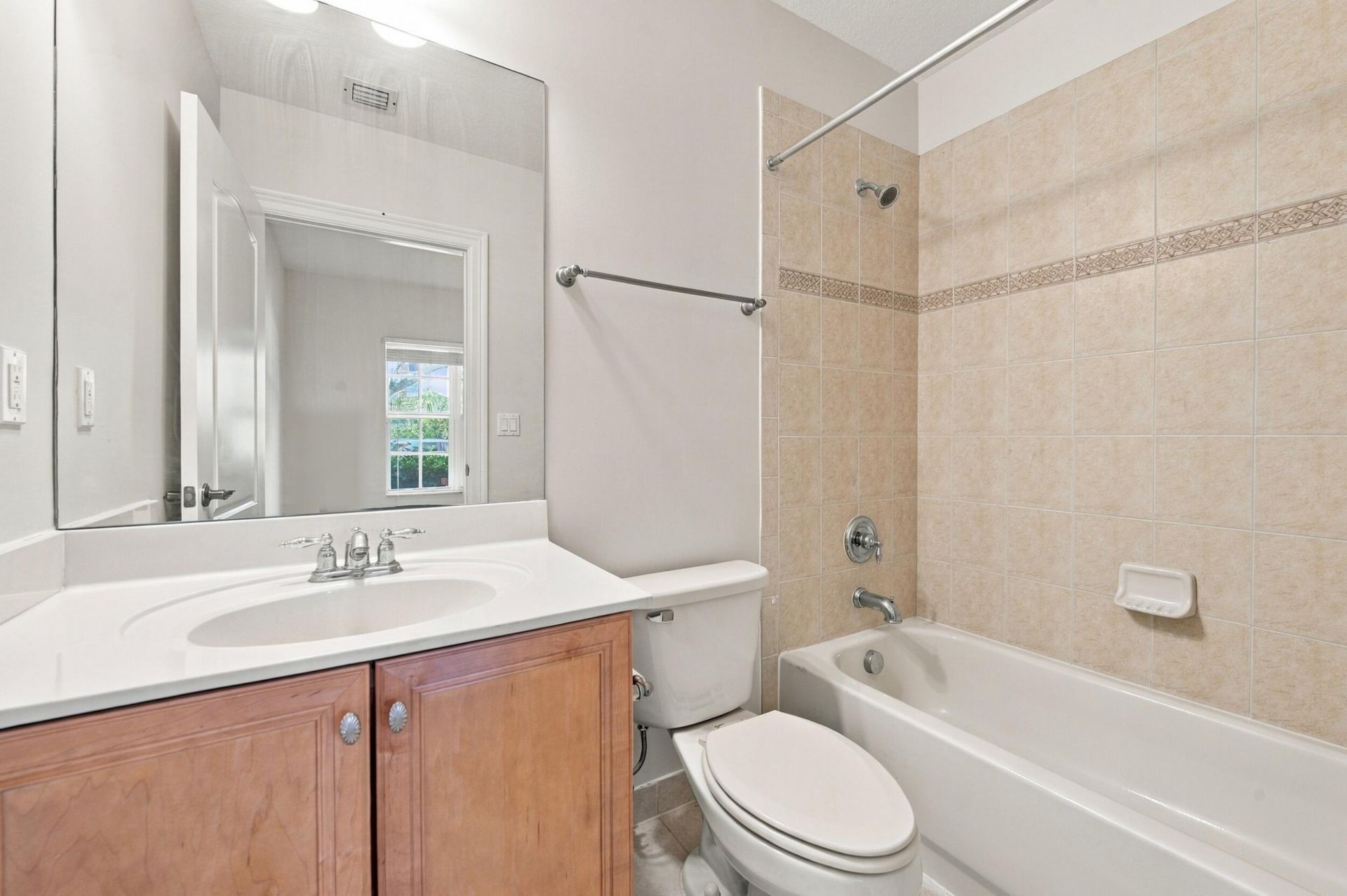 601 S Federal Highway, Unit 25, Lake Worth, FL 33460 Photo