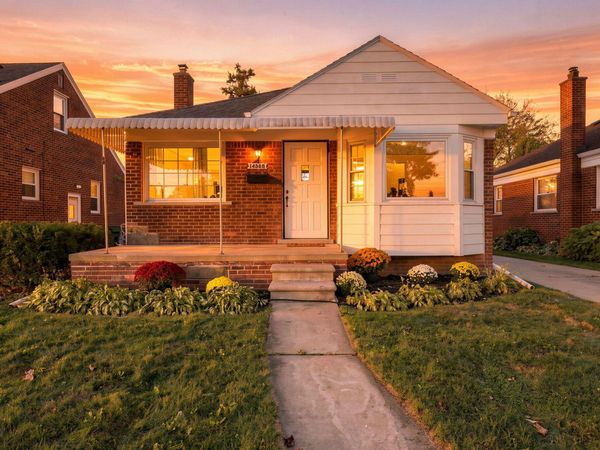 14568 Oceana Avenue, Allen Park, MI 48101