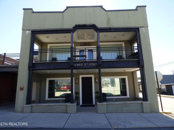 31 W 5th St, Crossville, TN 38555