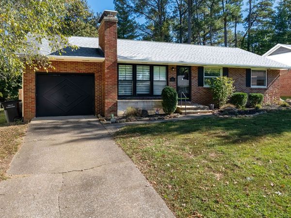 805 S Skyline Drive , Carbondale, IL 62901