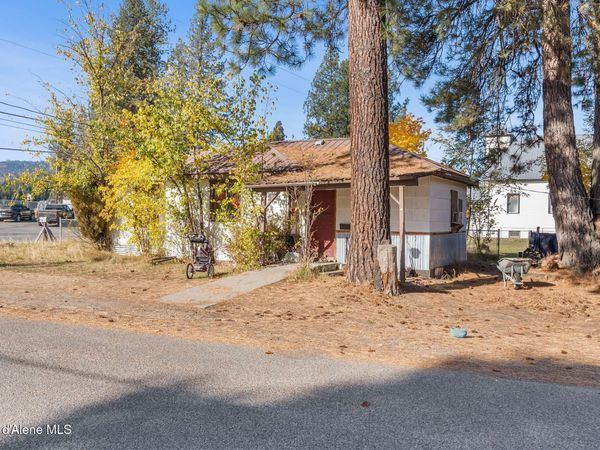 353 4th St , Priest River, ID 83856
