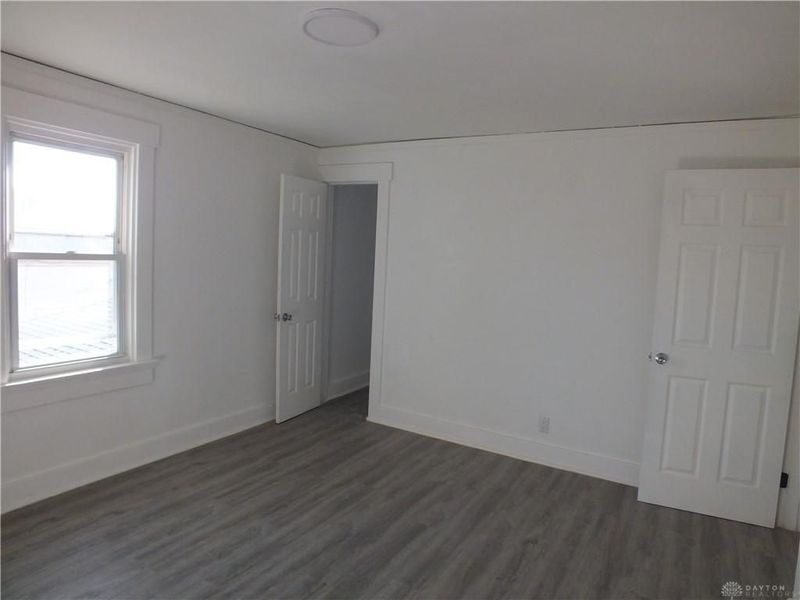 40 E Maplewood Avenue, Dayton, OH 45405 Photo 29