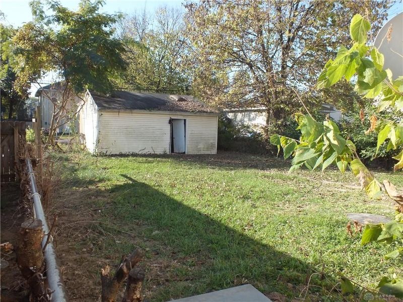 40 E Maplewood Avenue, Dayton, OH 45405 Photo 4